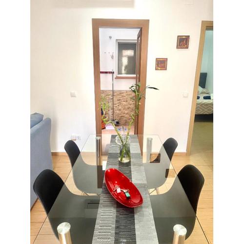 CASITA ANDALUZA CENTRO con PARKING sujeto a disponibilidad