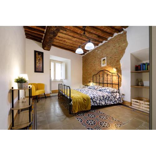 Castellare degli Ugurgieri Central Apt in Siena