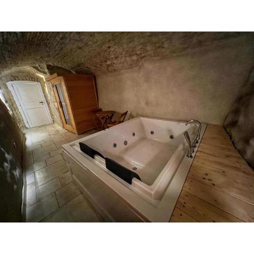 Castello Room & Spa