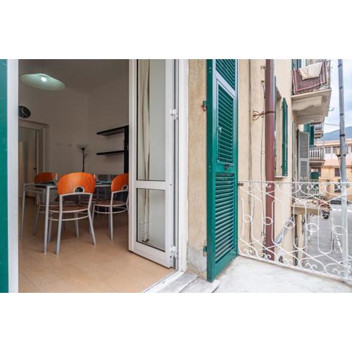 Castello San Giorgio & Railway Station Lovely Flat