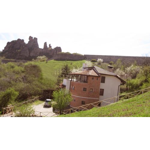 Castle Cottage Bed & Breakfast