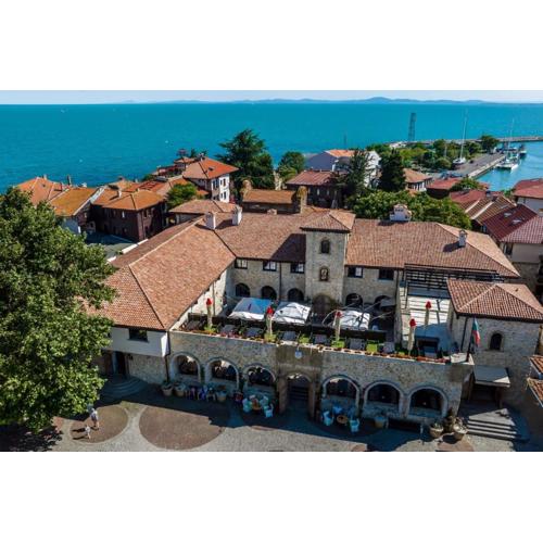 Castro Mesembria Boutique Hotel