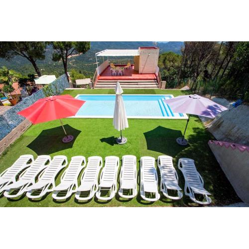 Catalunya Casas Fun and Frolic in Lloret del Mar 3500 meters to beach!