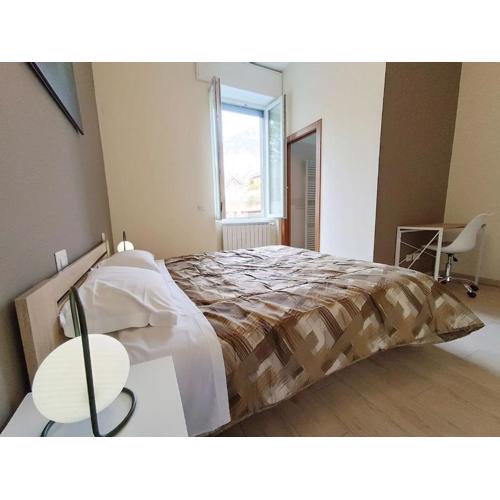 Cattaneo 65 3 bedrooms 5 minutes from lake and station w parking