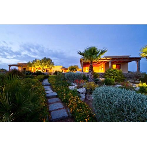 Cave Garden villa