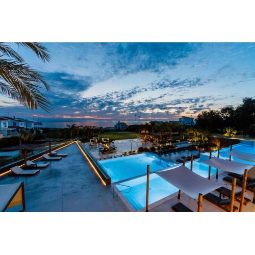 Cavo Zoe Seaside Hotel
