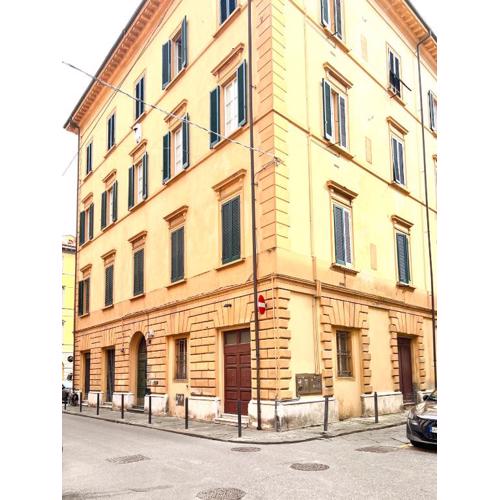 Cavour 3 - Monolocale luminoso a due passi dalla Torre