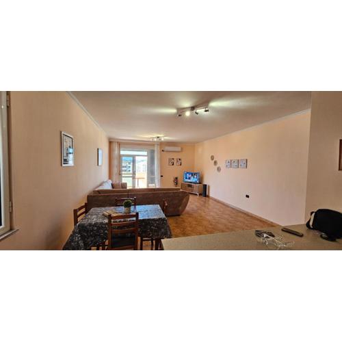 Celaj Family Apartment