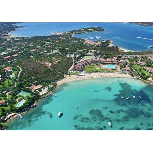 CELESTE Central Apartment in Porto Rotondo with private parking