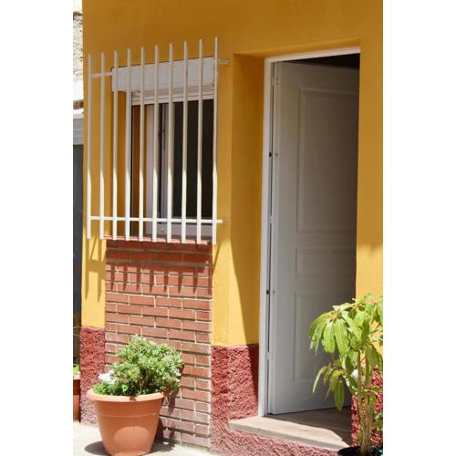 Cenacheros house