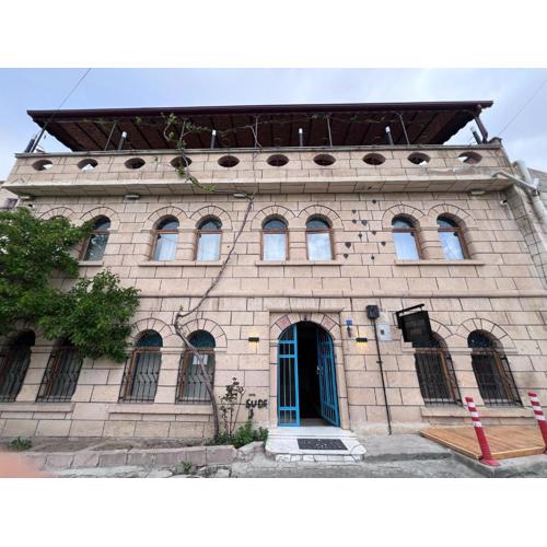 Center cave hostel
