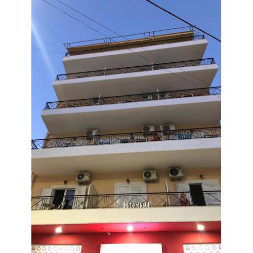 Center Hotel Pirro