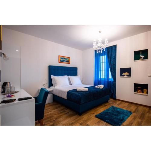 Center Luxury Rooms 3