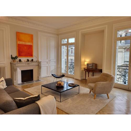 Center of Reims - Large refurbished historic flat