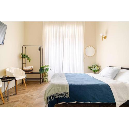 Center Rooms