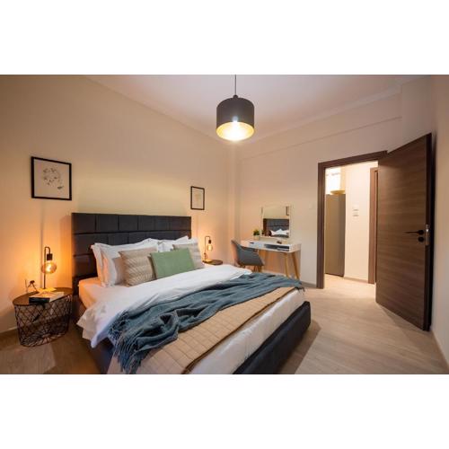 Central 2 Bdrm Aprt In Koukaki!