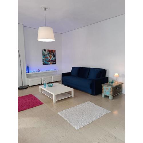 Central 2-Bedroom penthouse