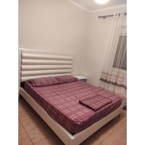 Central 2BR by Kavaja Str, Sleeps 5 ppl