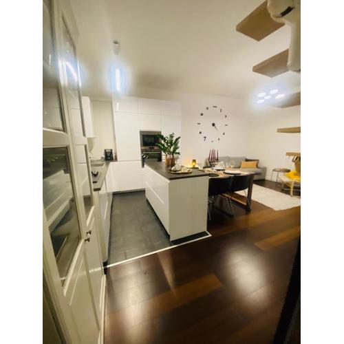 Central Apartment and Parking