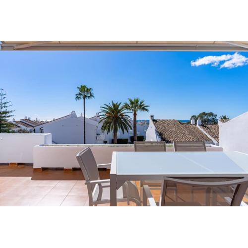 Central apartment in Nueva Andalucia with an amazing view