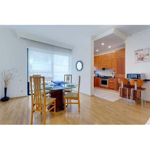 Central Apartment in St Julian\