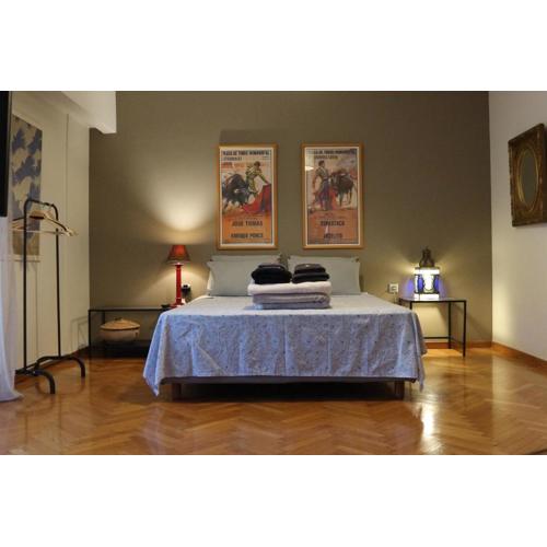 Central Apartment near Archeological Museum