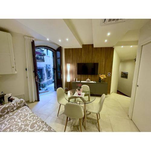 Central apartment Taormina