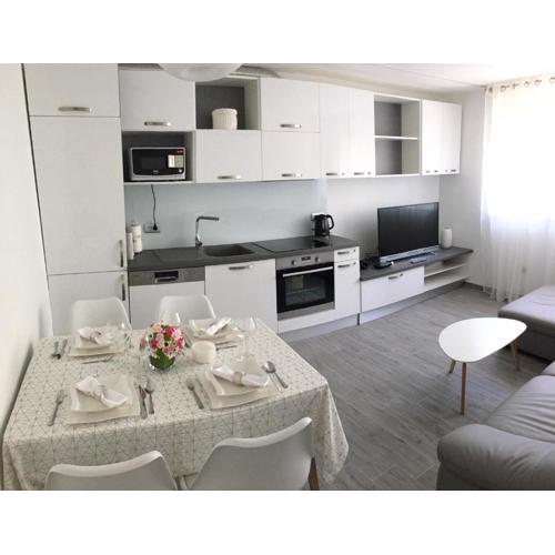Central Beach Apartment