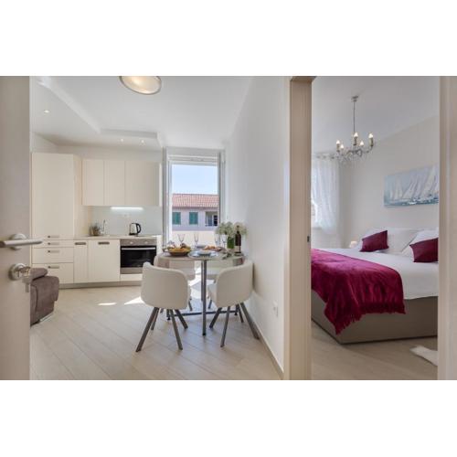 Central Boutique Apartments with balconies, in walking distance to the sea