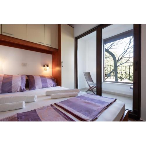 Central Breeze Apartments