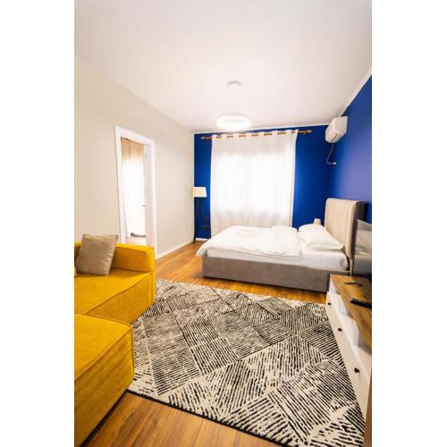 Central Cane Apartment