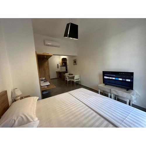 Central Comfort Suites