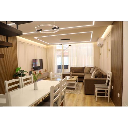 Central Continental Apartment