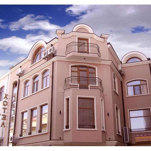 Central Family Hotel