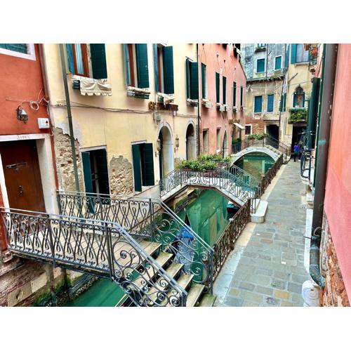 Central Flat Romantic Domus Remedio