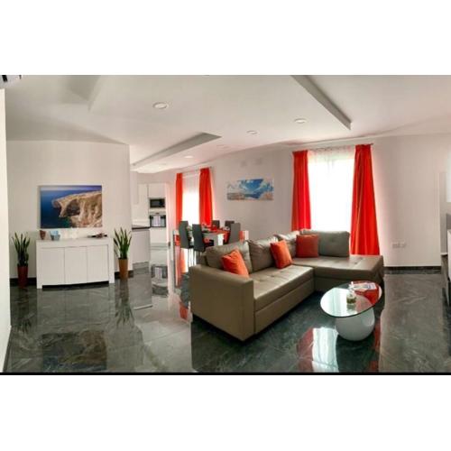 Central, Fully Equipped Modern Apartment - 2