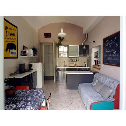 Central nice-three-room apartment with 2 bathrooms