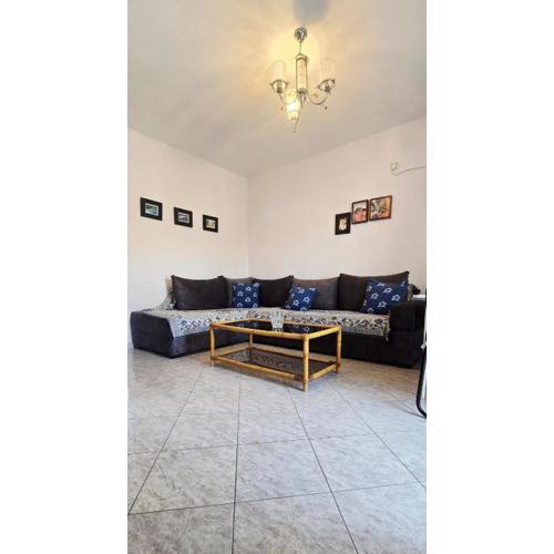 Central Nook Traditional apartment 4 4