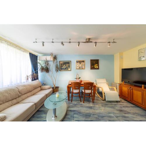 Central Oasis Apartment With 2 bedrooms