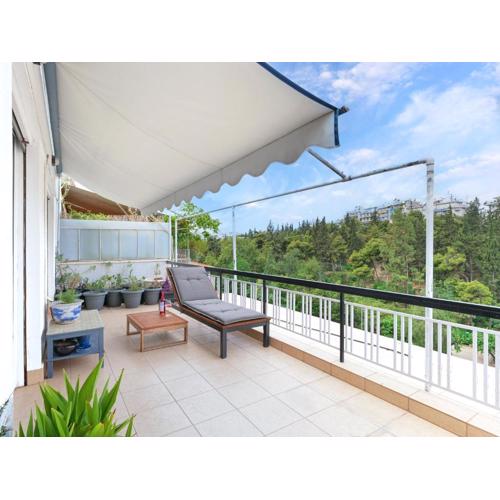 Central Pagrati Apartment with Park View Balcony - opp Pangrati Grove