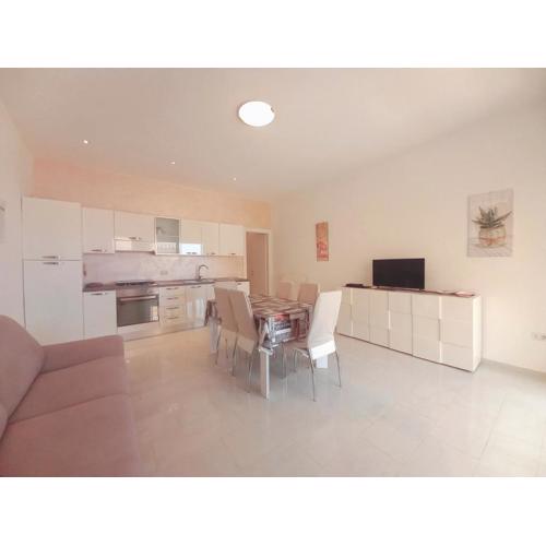 Central Palau Apartment - AC & Wi-Fi