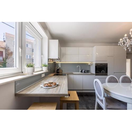 Central Park Apartment with Terrace
