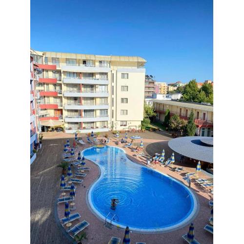 Central Plaza Apartment