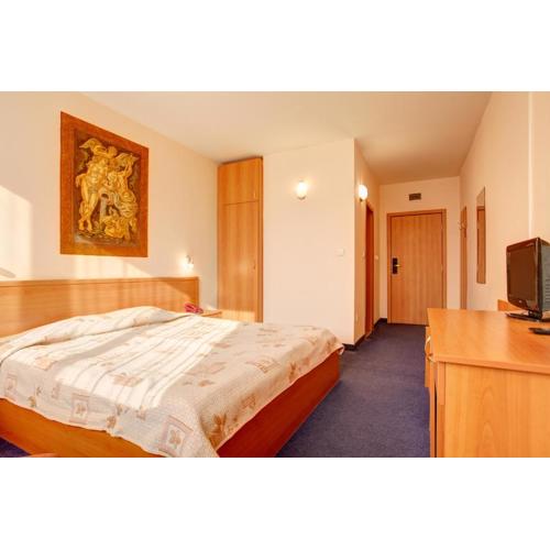Central Plaza Hotel