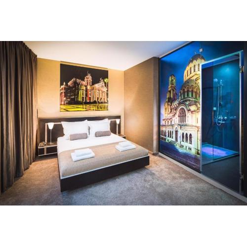 Central Point Boutique Hotel
