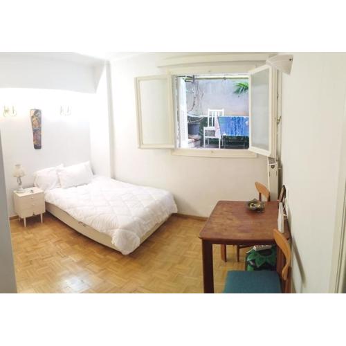 Central studio apartment next to Plaka