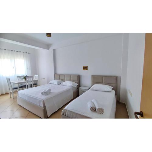 Central Studio Apartment Vlorë