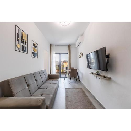 Central Tirana Apartment with Free Parking