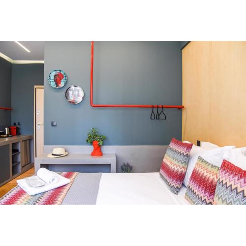 CentraL44 WoW CasuaL Suite-Ermou view