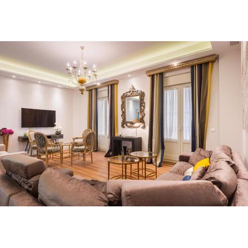 Centro Luxe 3 Rooms